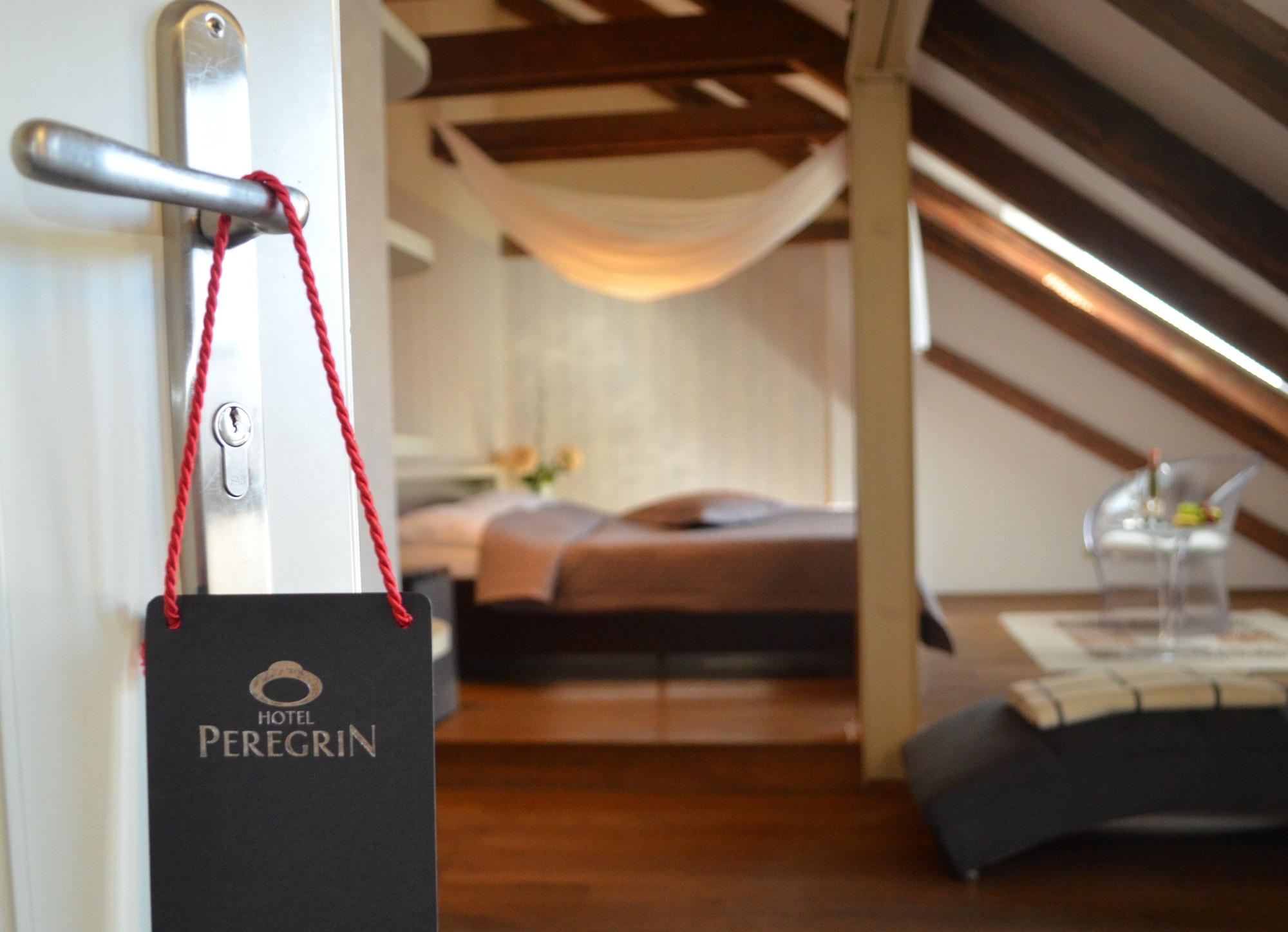 Hotel Peregrin Чески-Крумлов Экстерьер фото