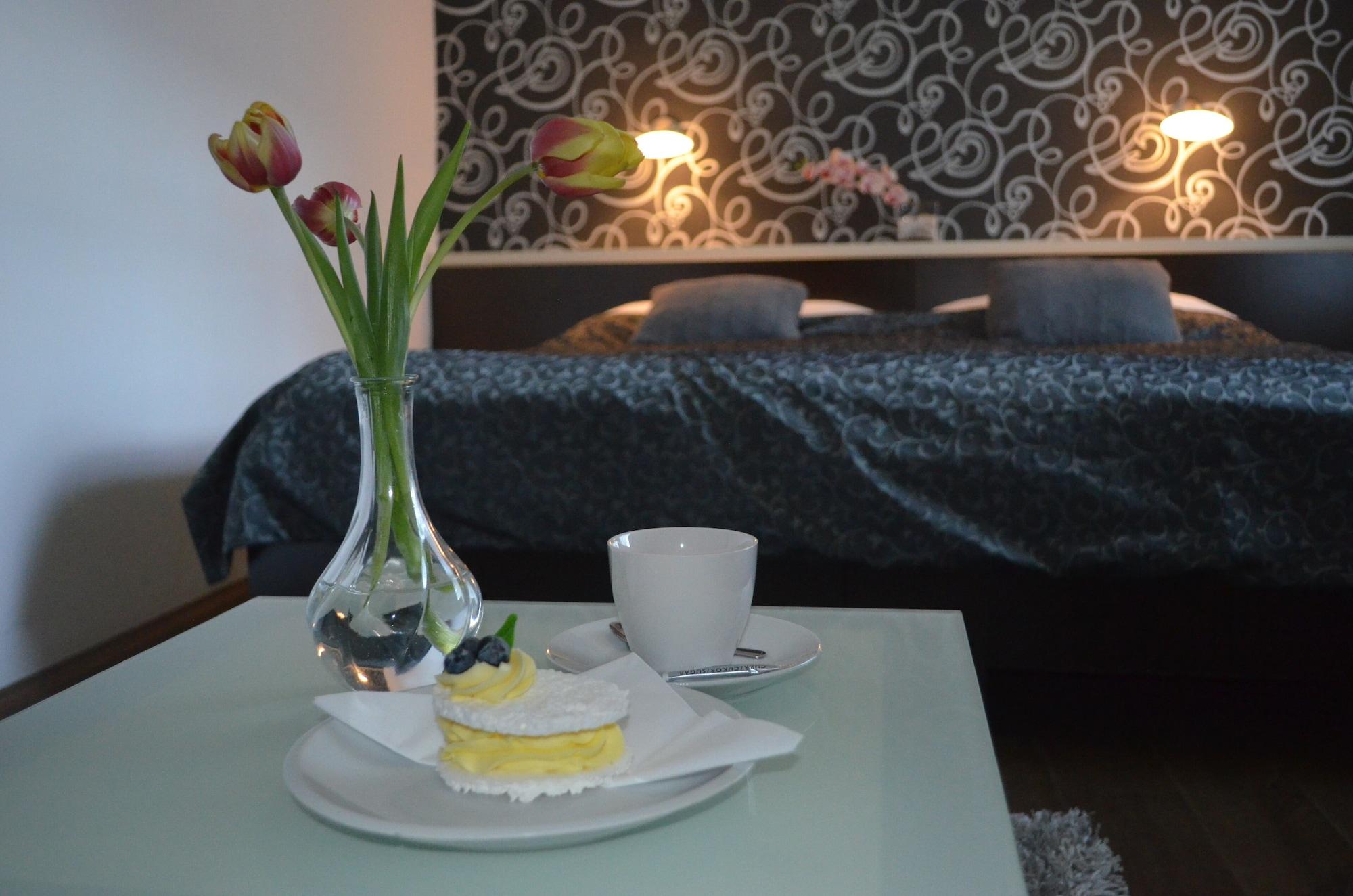 Hotel Peregrin Чески-Крумлов Экстерьер фото
